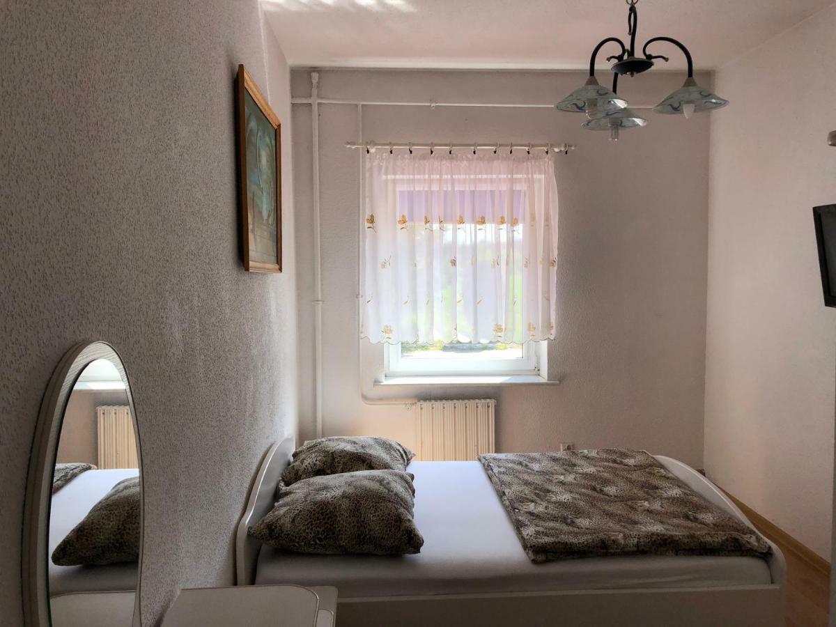 Setpol 1 Bed and Breakfast Wyszomierz  Buitenkant foto